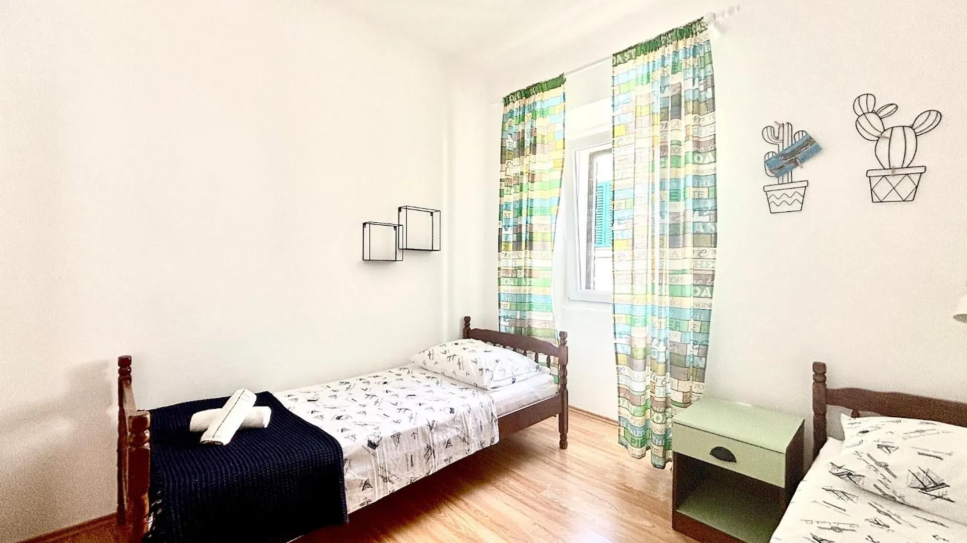 Pietra Storica Apartments 트콘 0*,